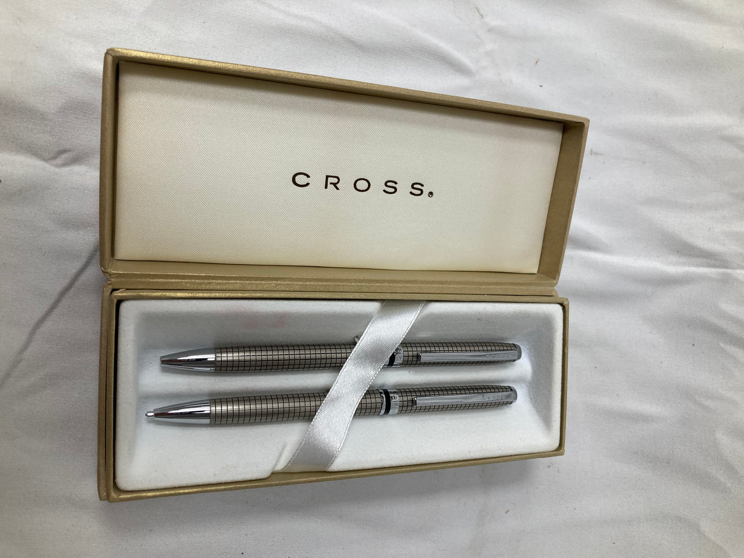 Cross Pen & Mechanical Pencil Gift Set – Chrome Grid Design