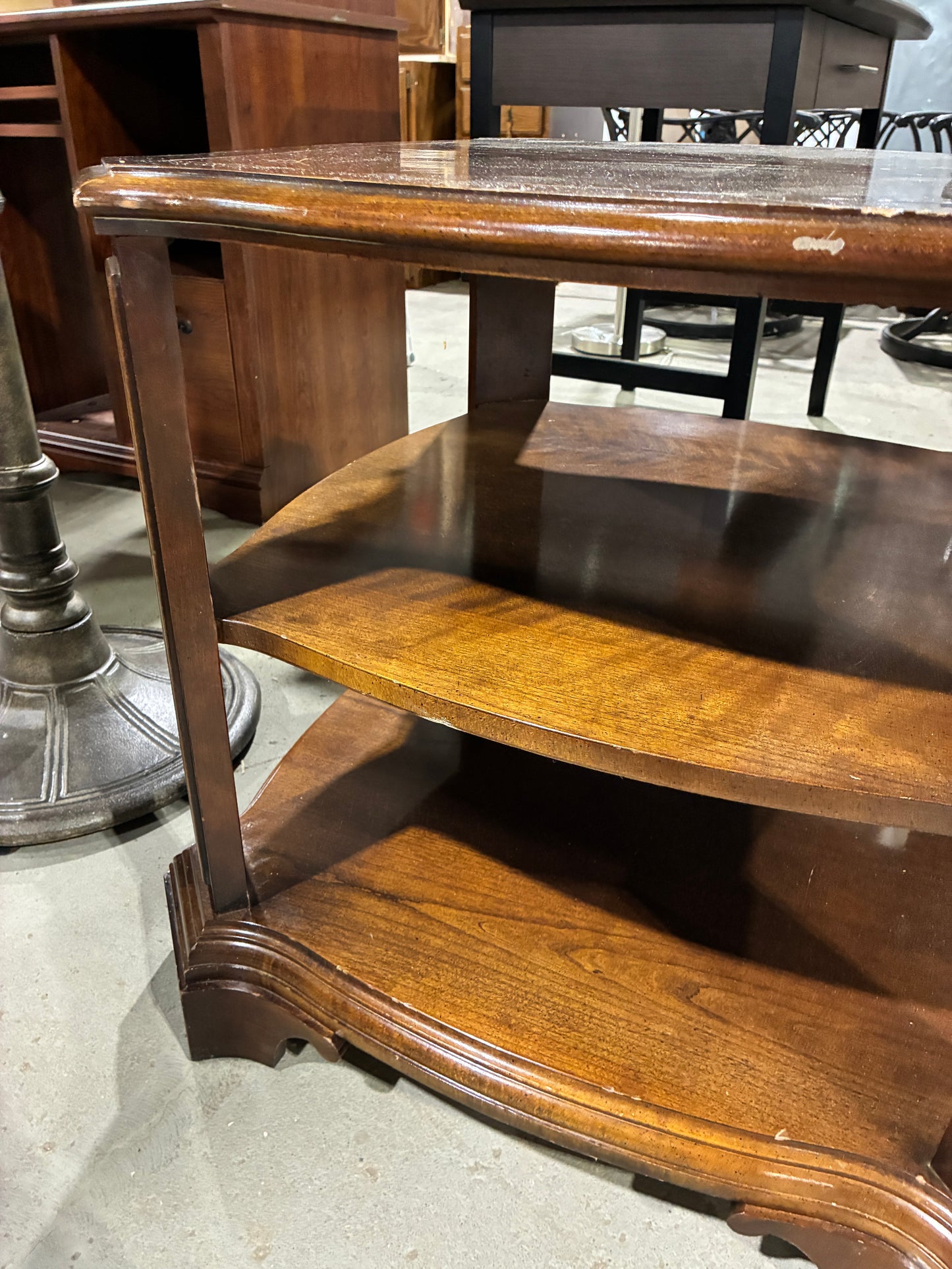 Traditional Wood End Table with Shelving