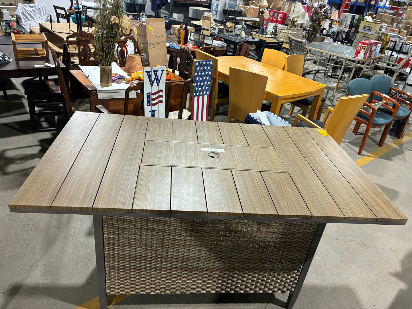 Outdoor Patio Fire Pit Table