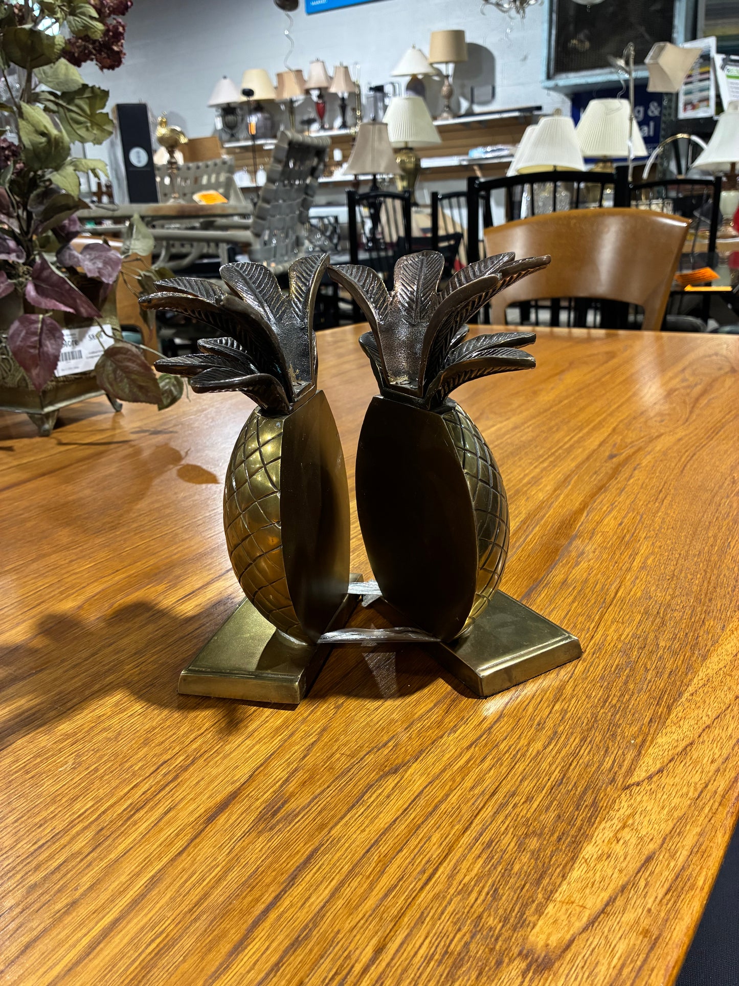 Pineapple Bookend Set