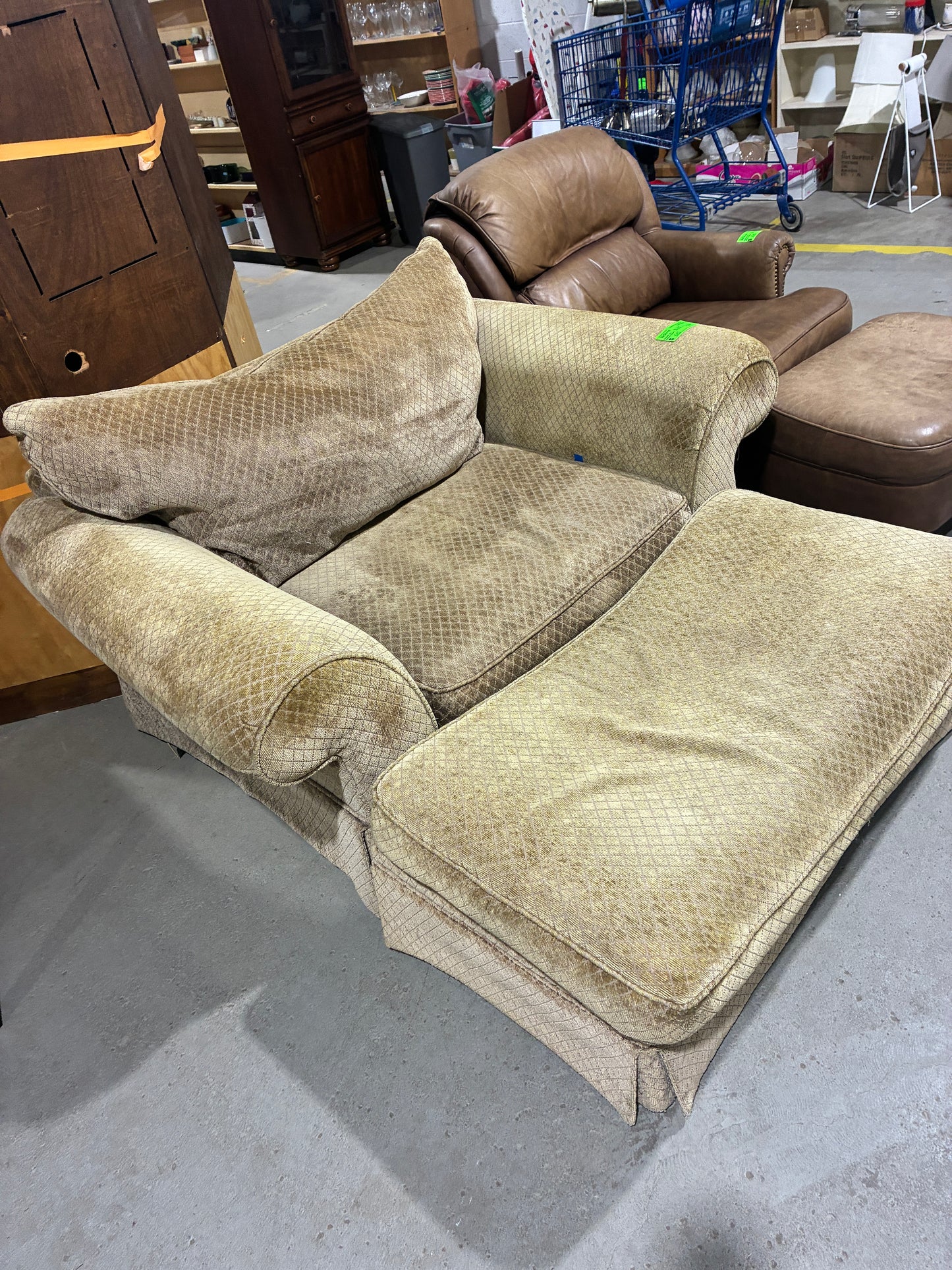 Oversized Accent Chair with Ottoman