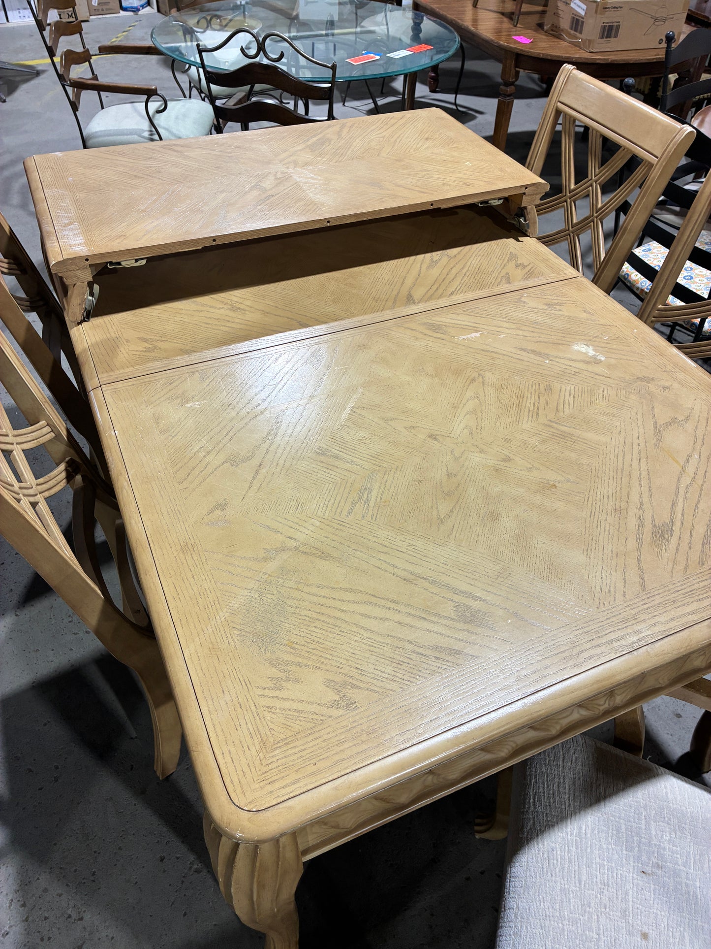 Light Oak Dining Table with Leaf and 5 Chairs