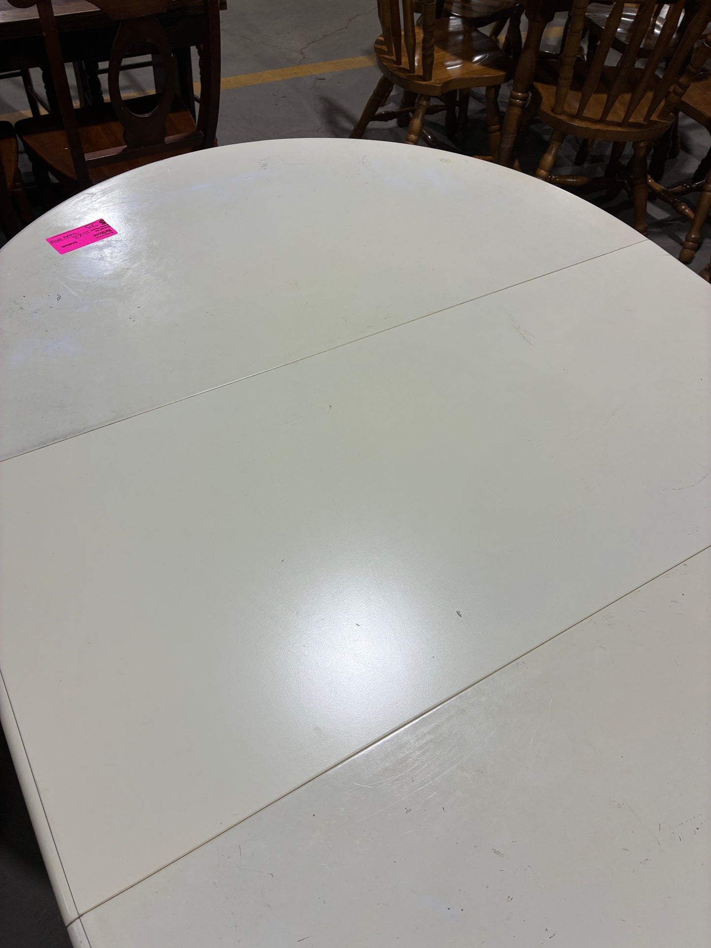 Round White Pedestal Dining Table