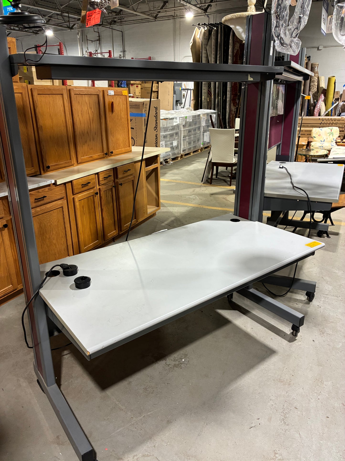 Commercial Mobile Workstation Desk with Overhead Task Light