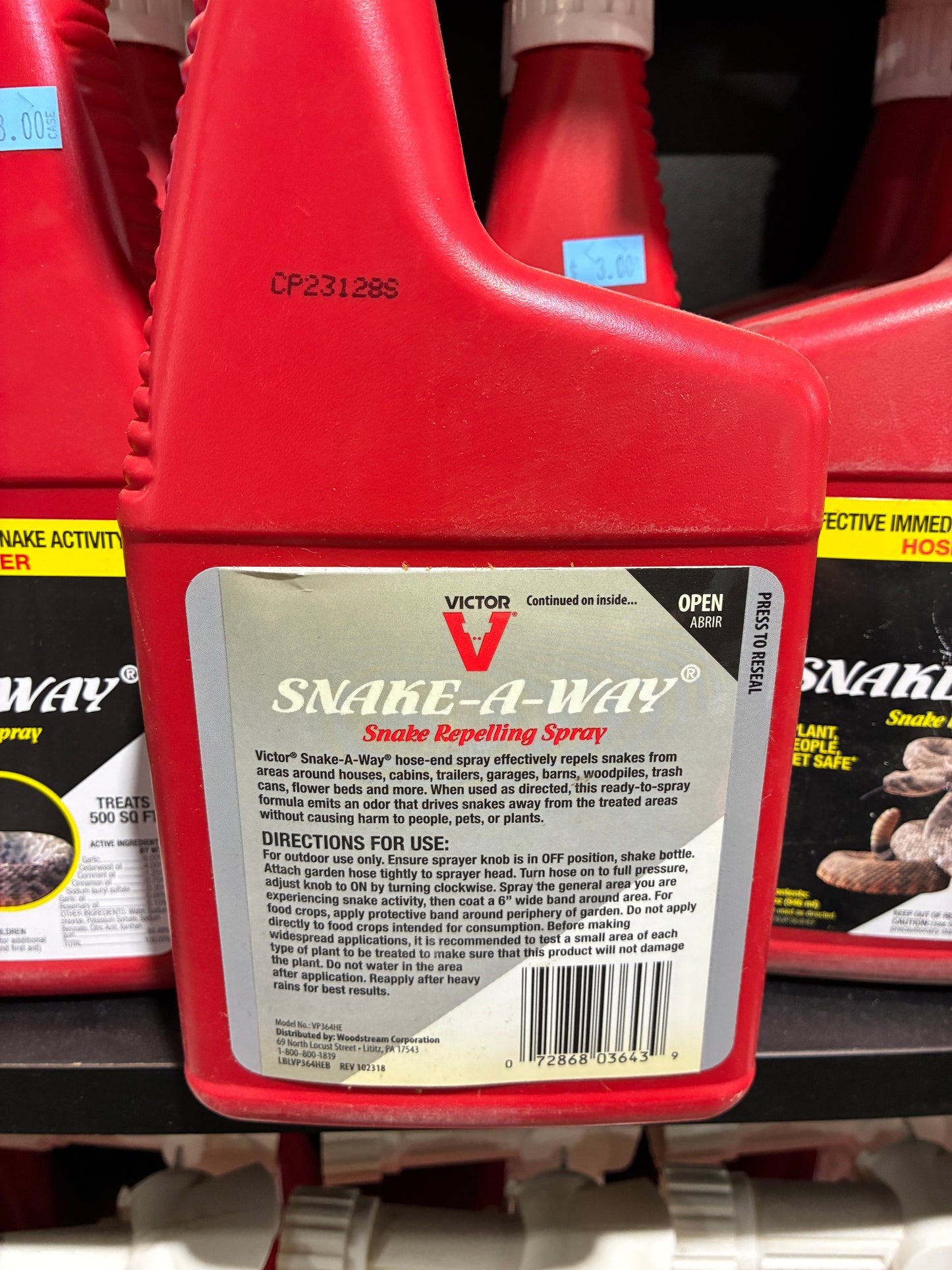 Victor Snake-A-Way Snake Repelling Spray Hose-End Sprayer