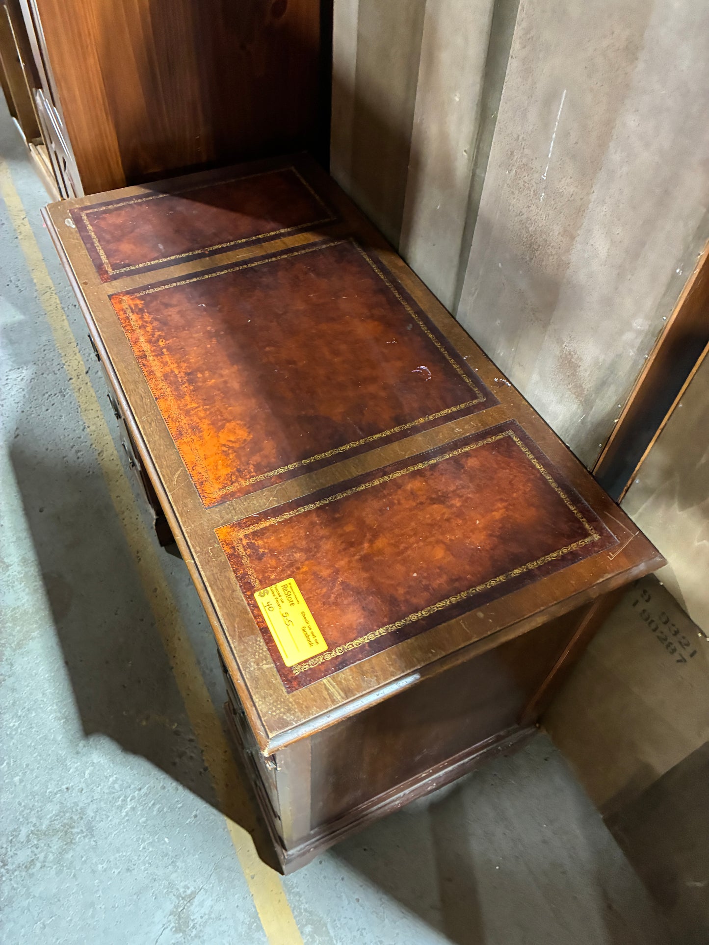 Vintage Style Writing Desk with Faux Leather Top