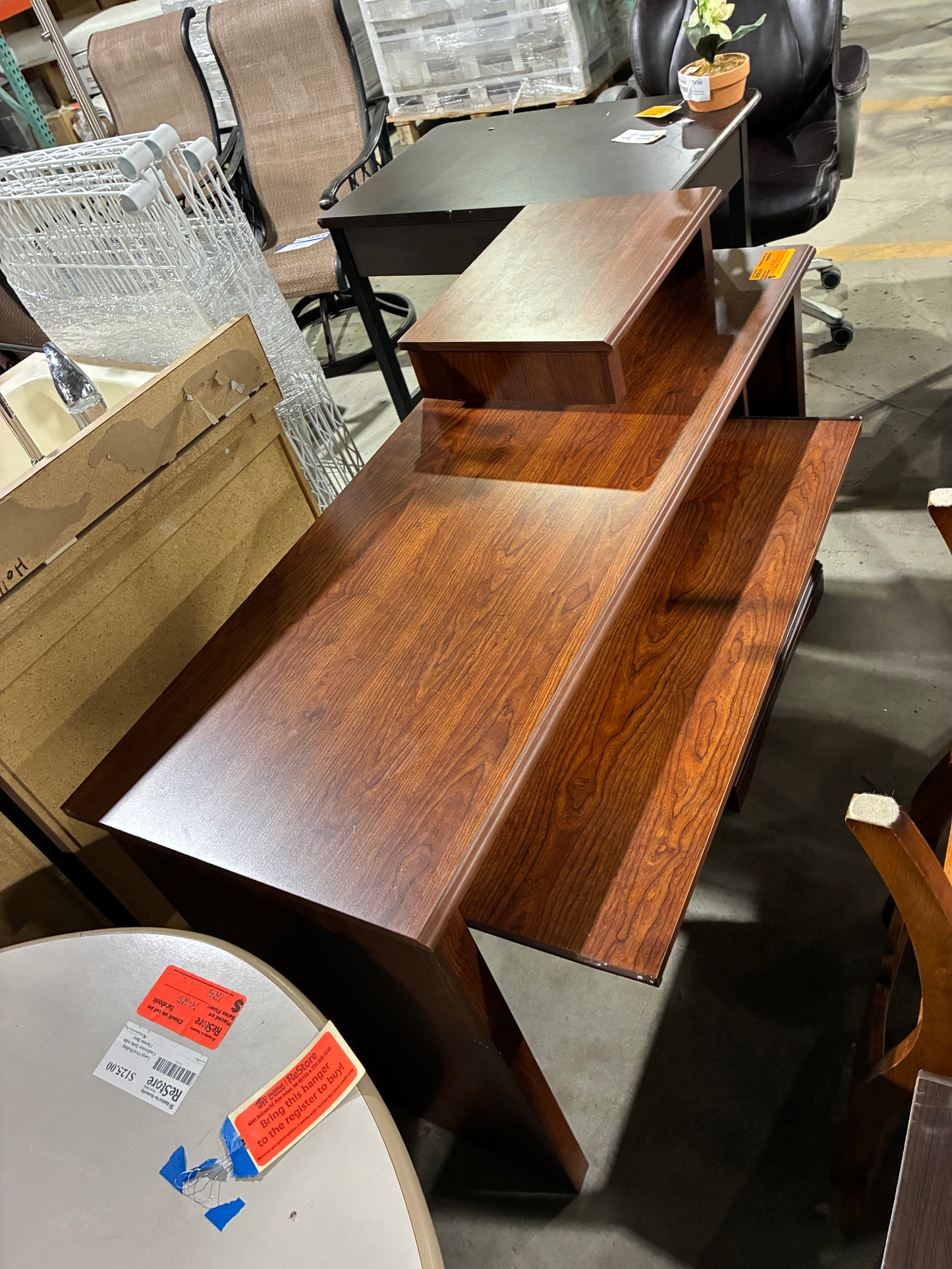 Compact Wood Computer Desk with Storage