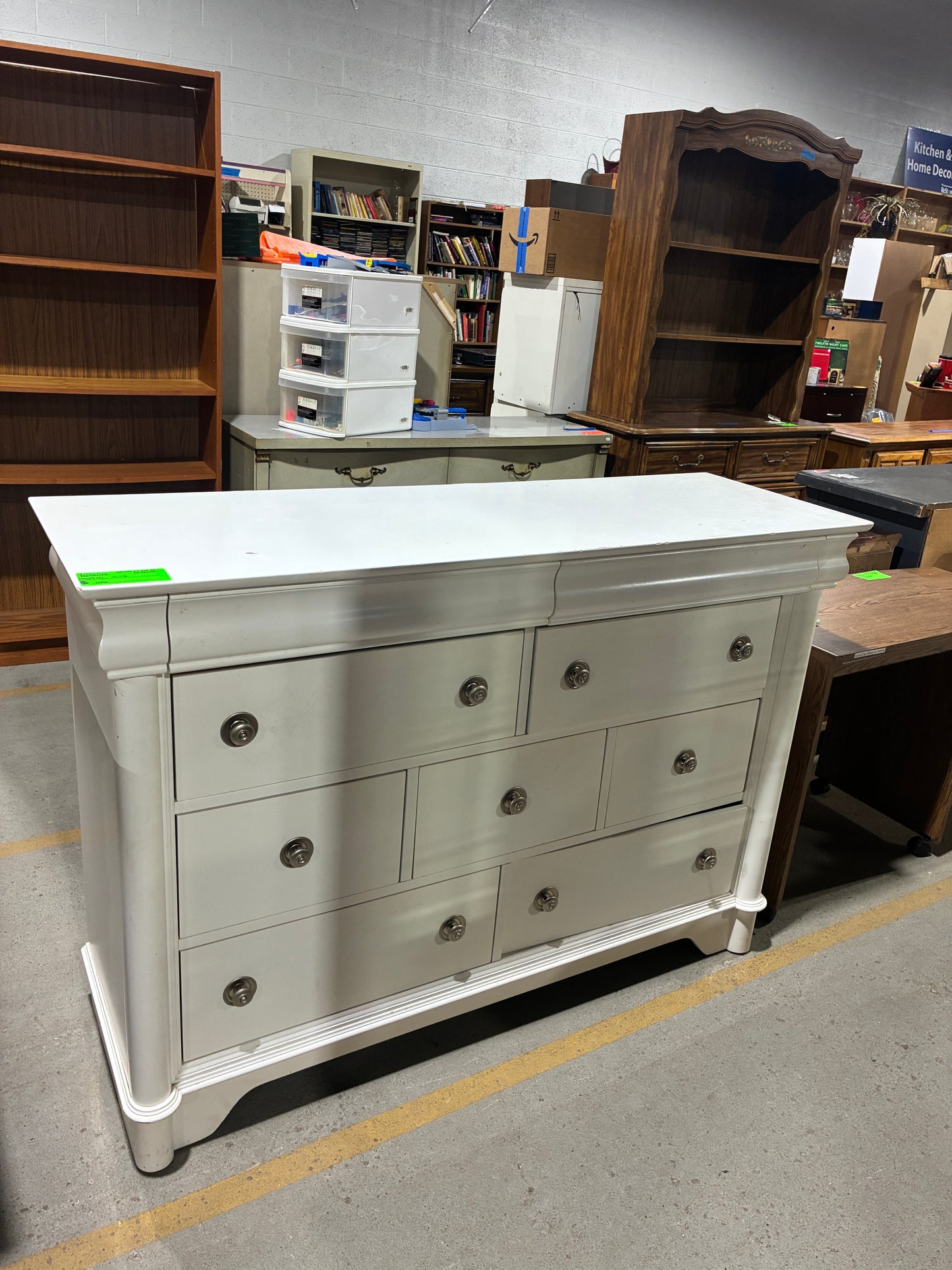 White Nine-Drawer Dresser with Classic Detailing
