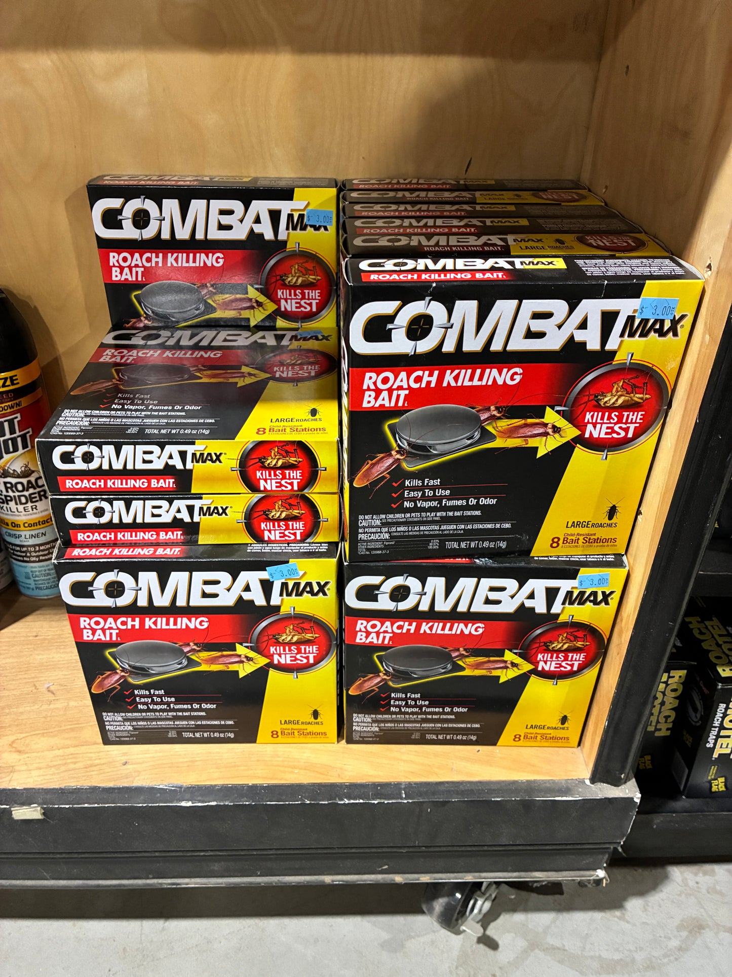 Combat Max Roach Killing Bait (8 Bait Stations)