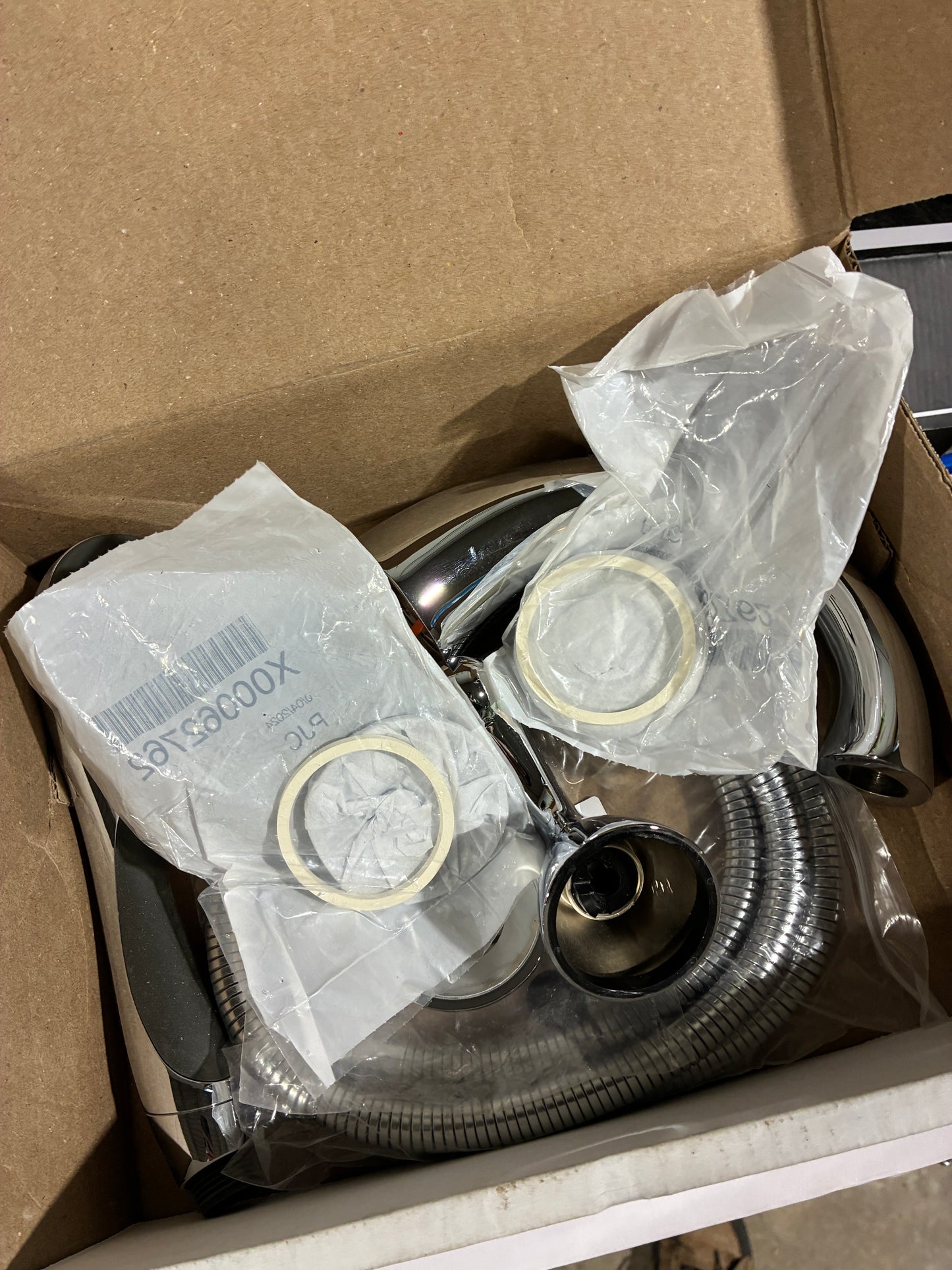 Delta Handheld Shower Faucet Set