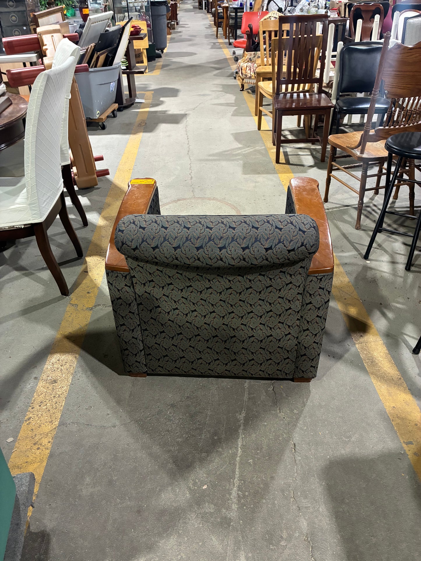AGI Patterned Lounge Chair