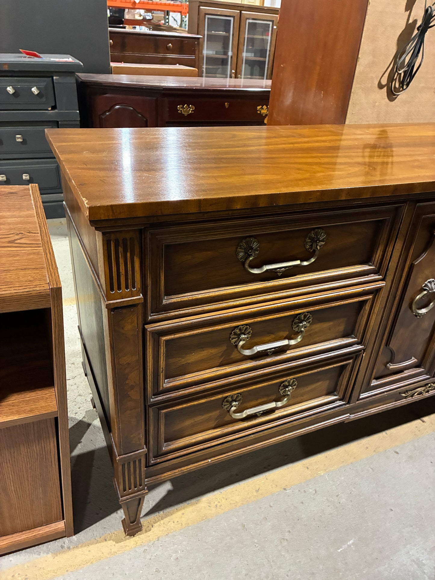 Traditional Wood Sideboard Buffet Cabinet