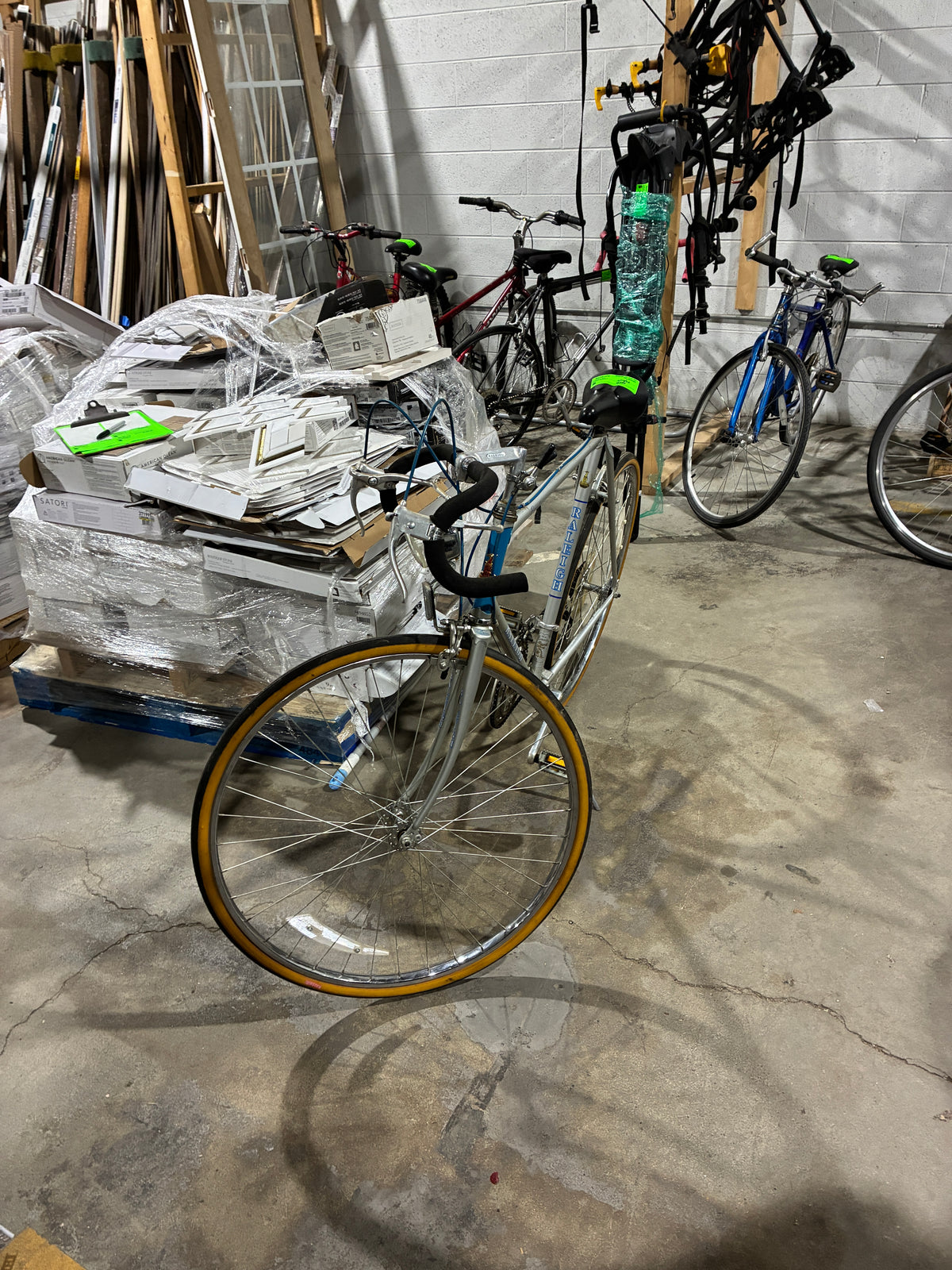 Vintage Raleigh Road Bike