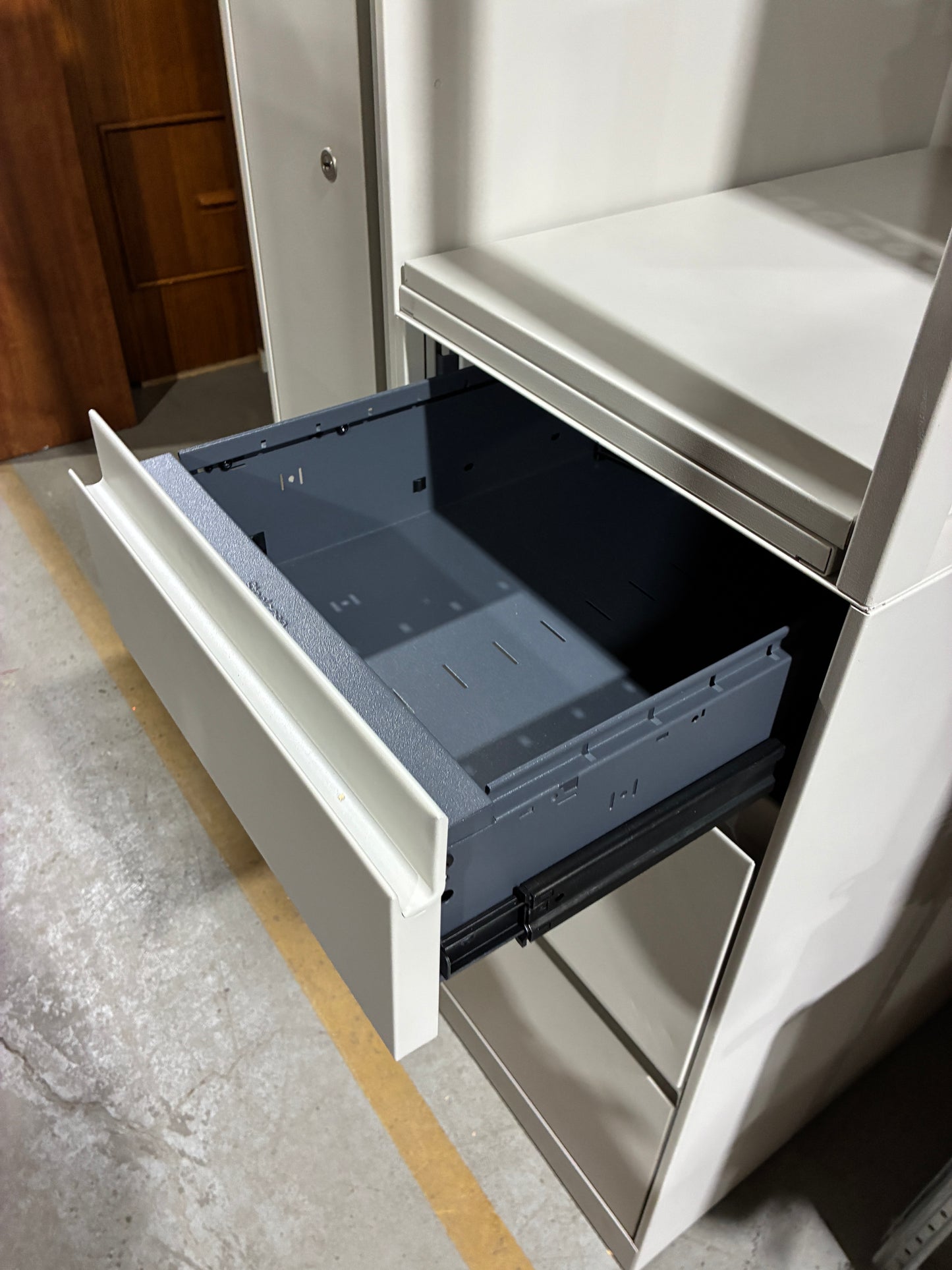 Steelcase Storage Unit with Drawer, Cabinet & Key Lock