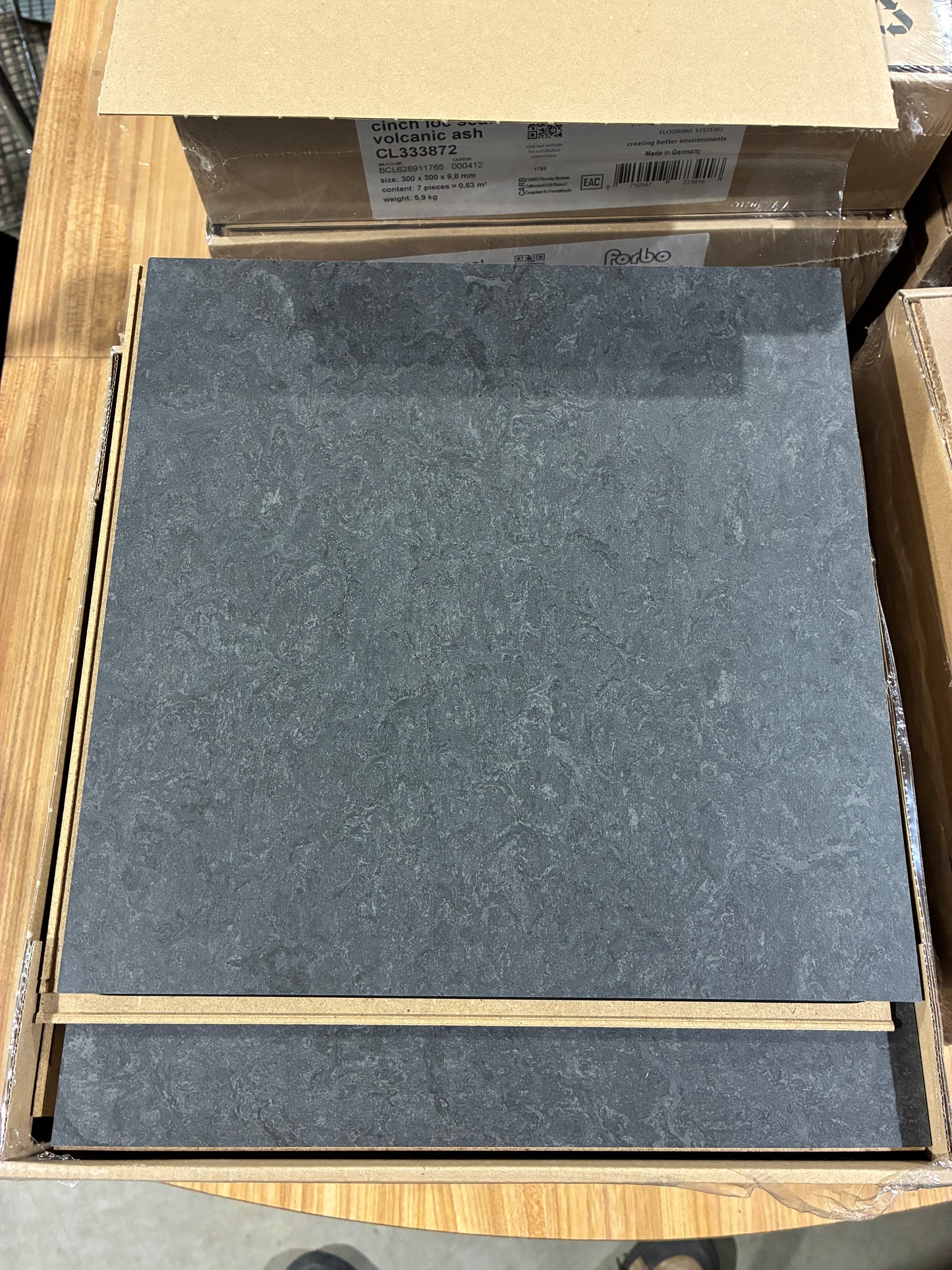 Forbo Marmoleum Cinch Loc Seal Linoleum Tile – Volcanic Ash
