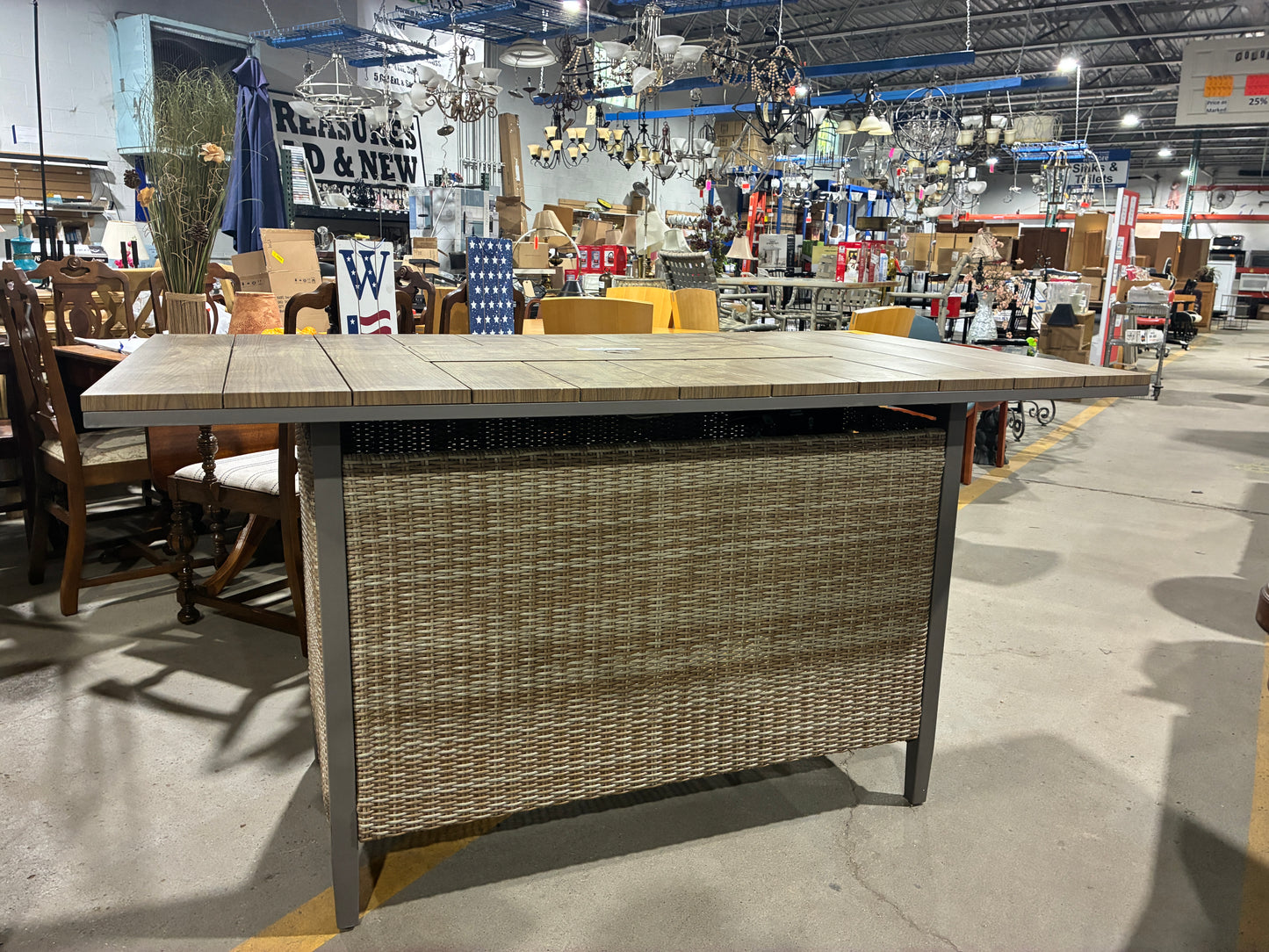Outdoor Patio Fire Pit Table