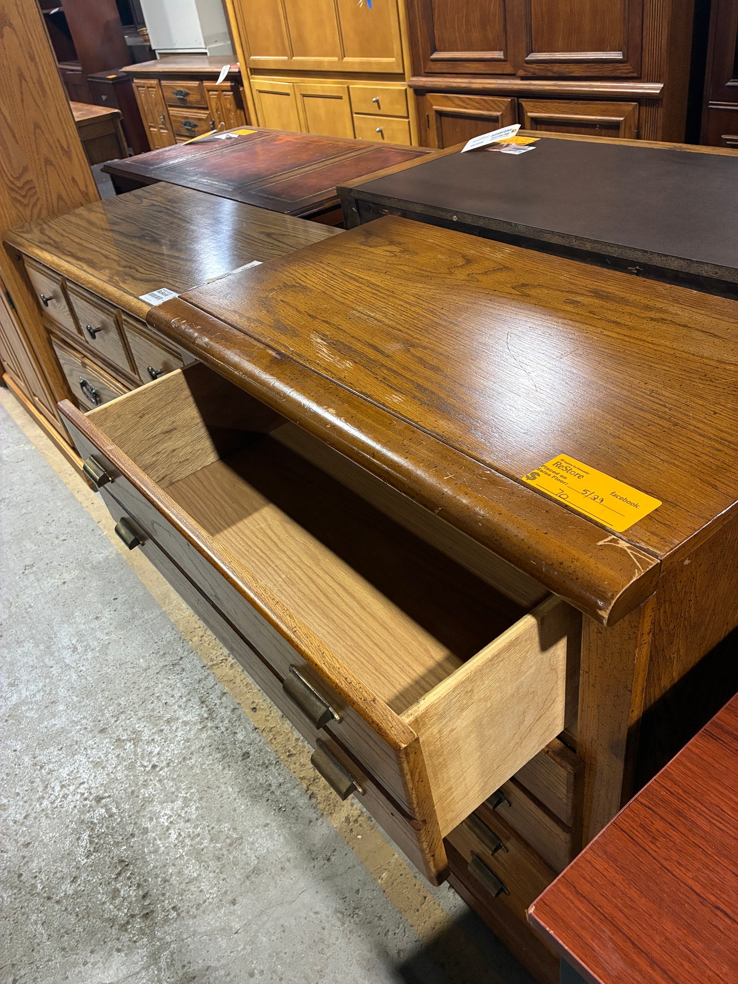 Bassett 6-Drawer Chest