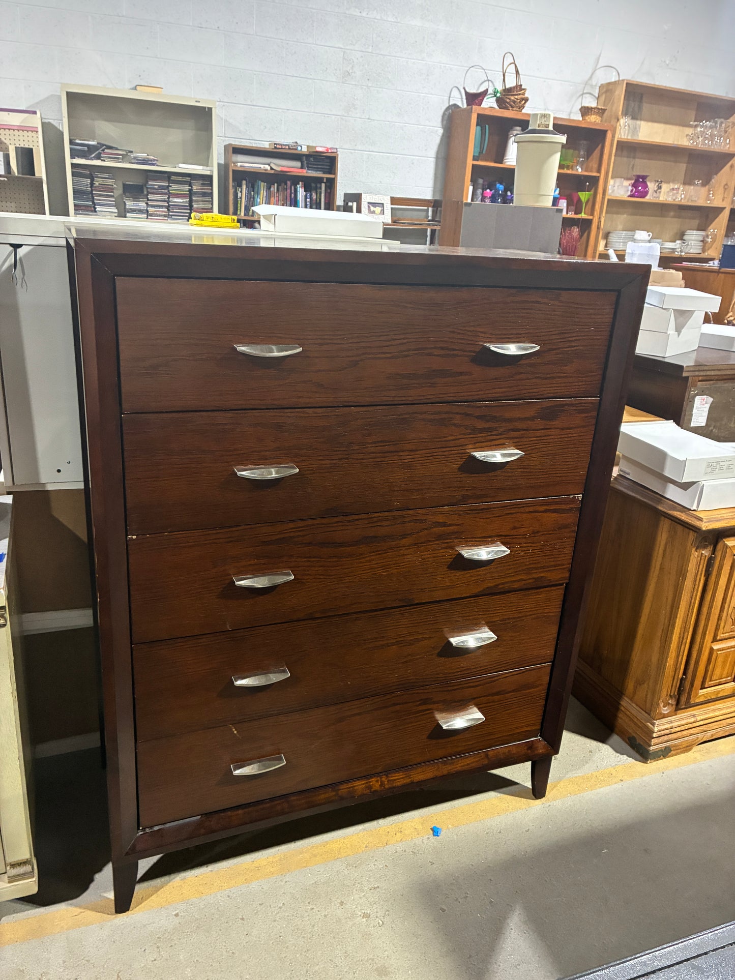 Modern Dark Wood 5-Drawer Chest
