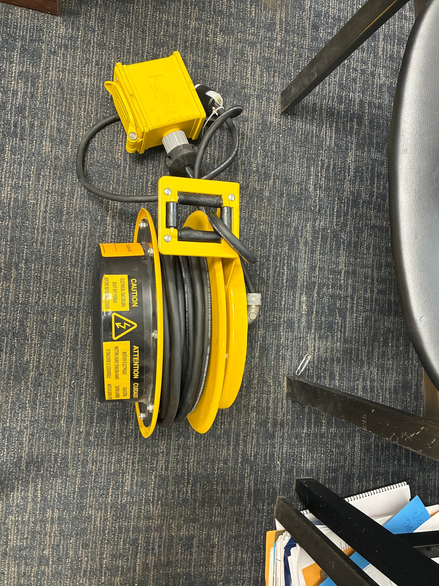 Hubbell Industrial Retractable Cord Reel