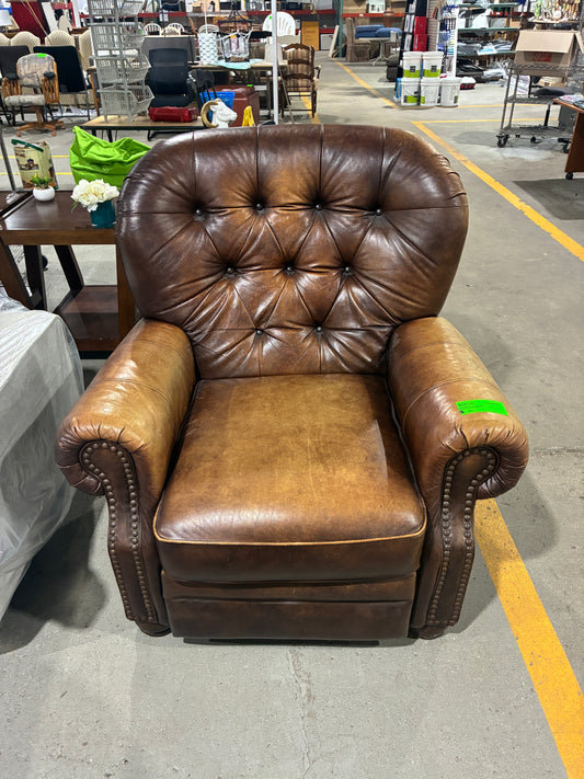 Traditional Brown Leather Tufted Recliner
