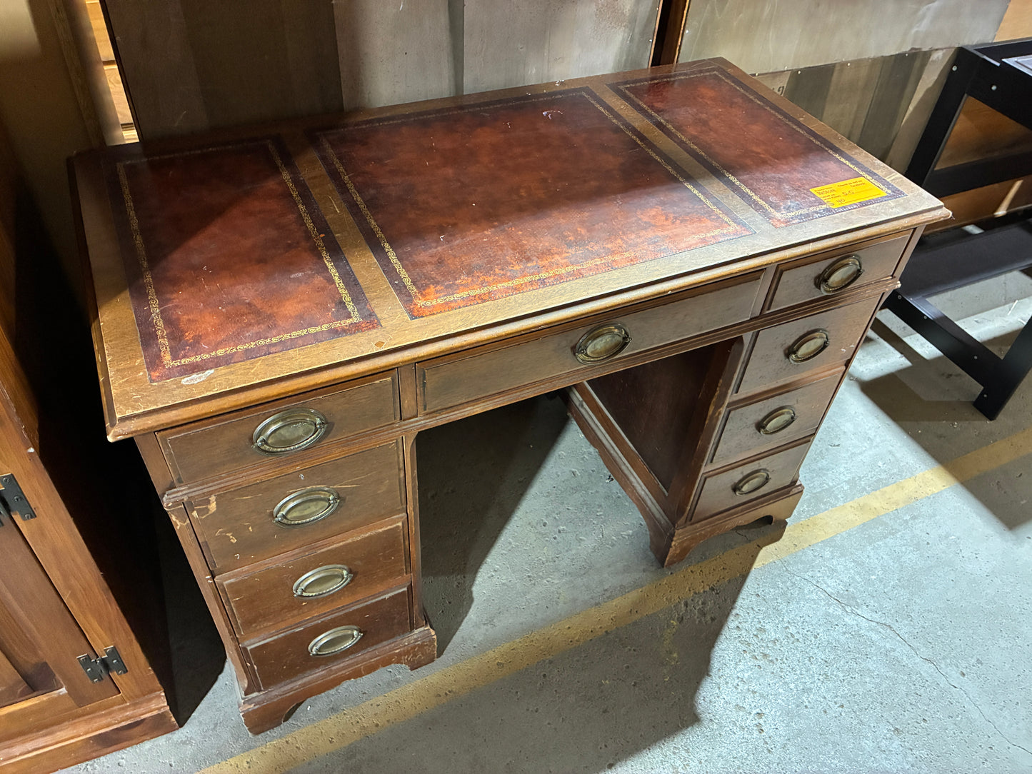 Vintage Style Writing Desk with Faux Leather Top