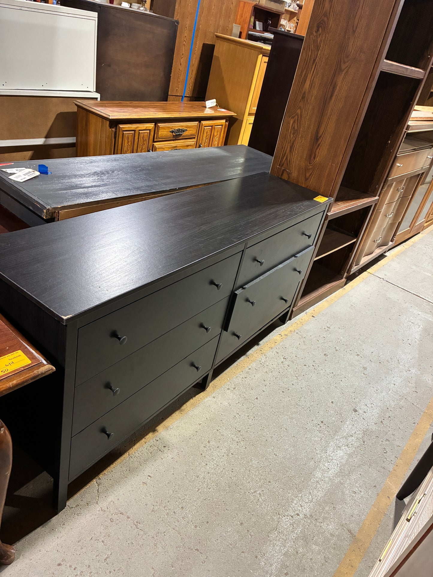 Black 6-Drawer Dresser