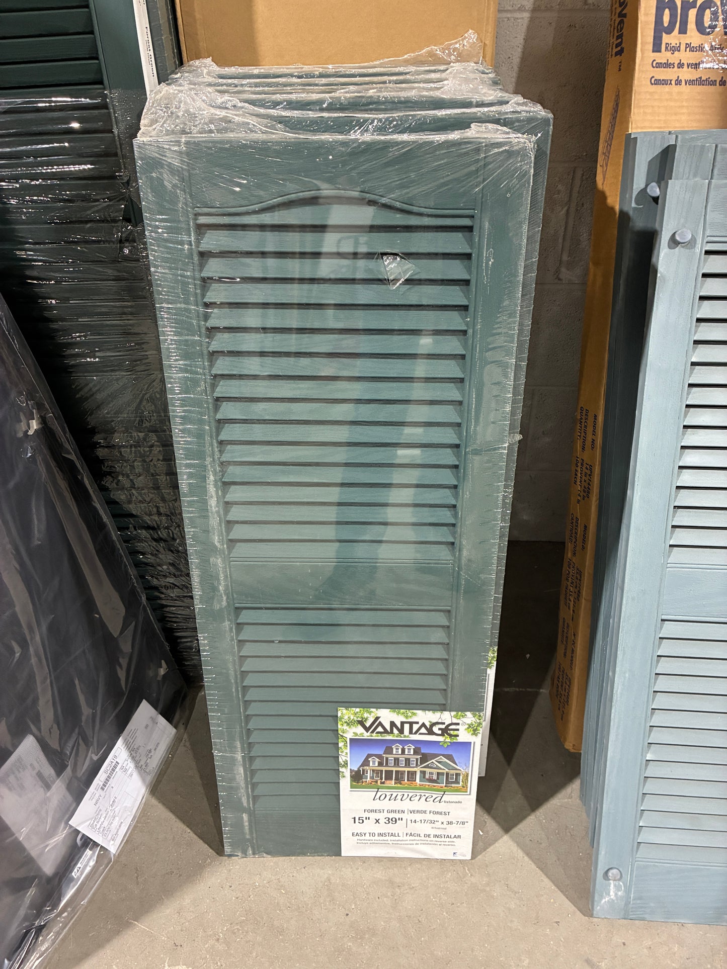 Vantage Louvered Exterior Shutters – Forest Green (15" x 39")