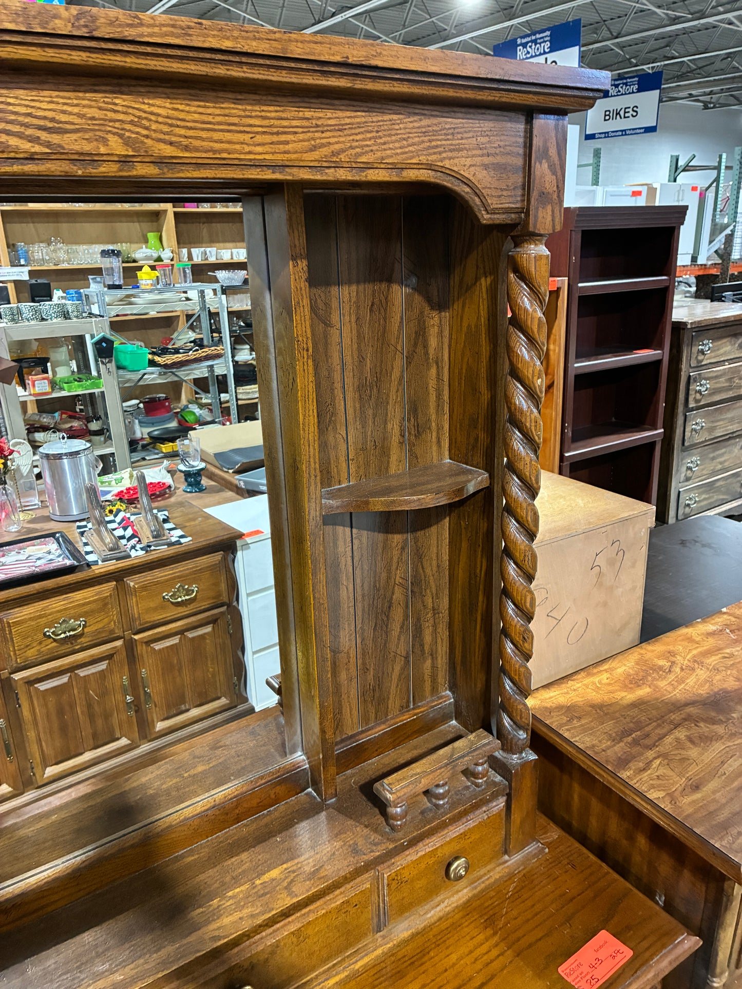 Vintage Lea Furniture Dresser with Mirror – Two-Piece Set