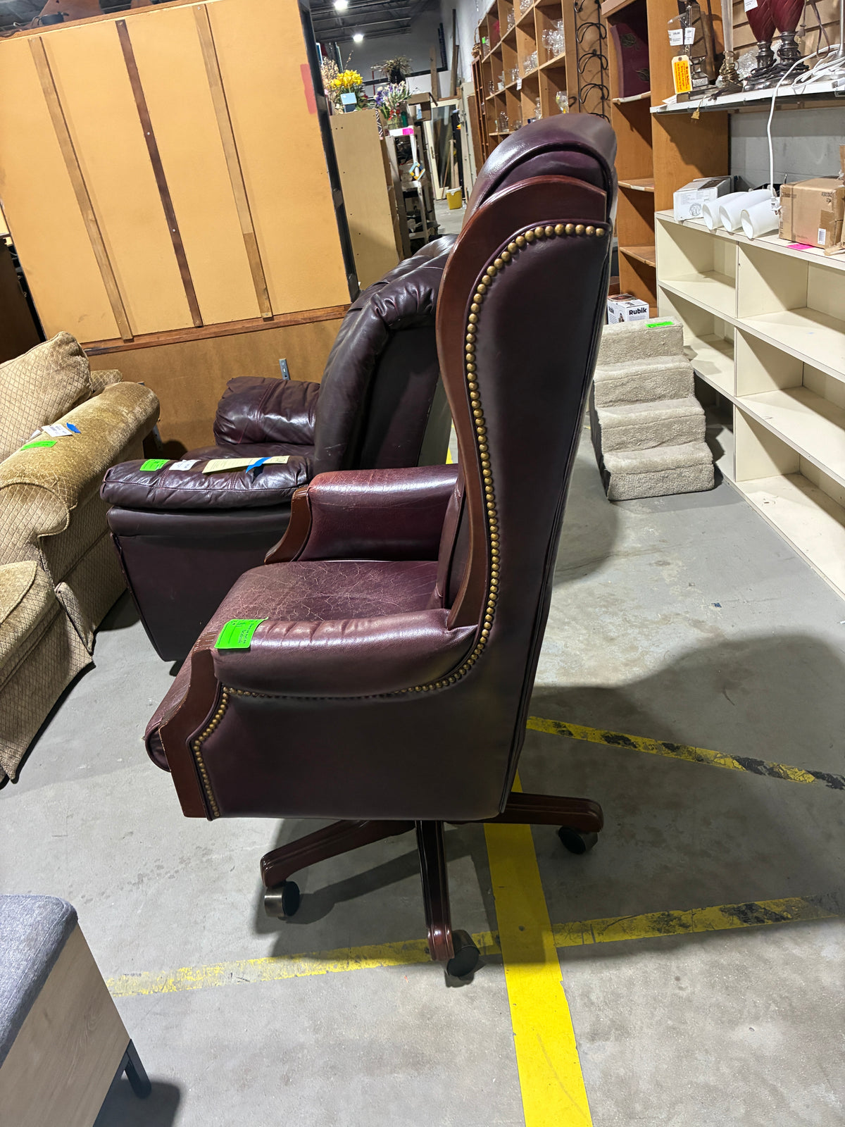 Traditional Burgundy Executive Office Chair