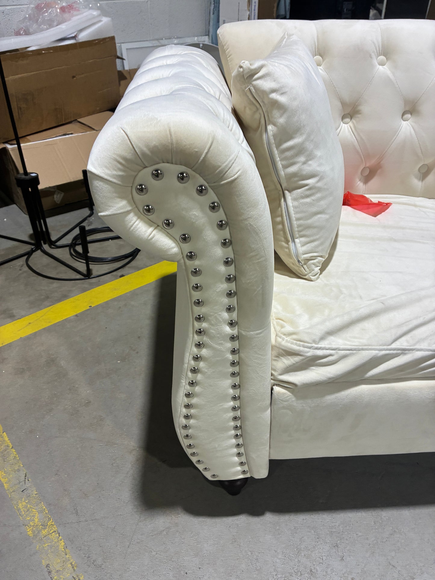 Cream Tufted Chesterfield Sofa