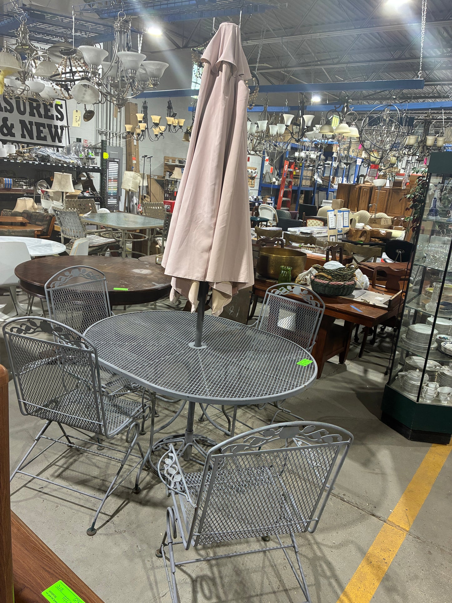 6-Piece Metal Mesh Patio Dining Set with Umbrella