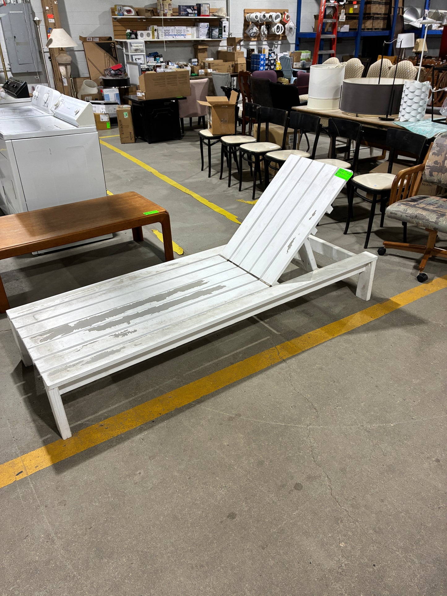 White Wooden Adjustable Outdoor Chaise Lounge