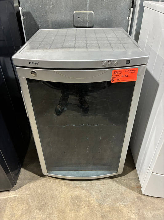 Haier Locking Wine Cooler Beverage Fridge