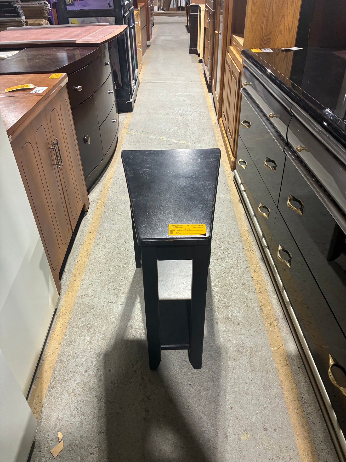 Black Contemporary Sofa Table $30 each