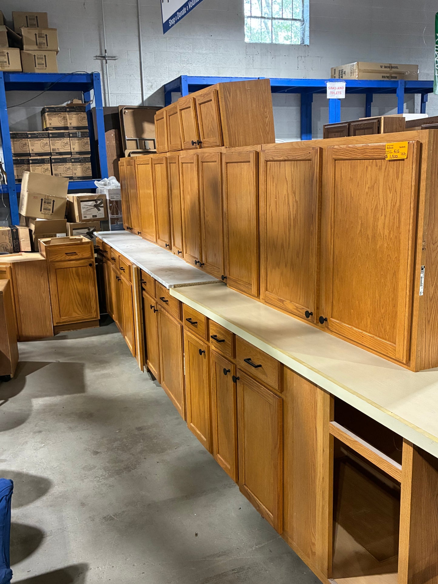 18-Piece Oak Kitchen Cabinet Set