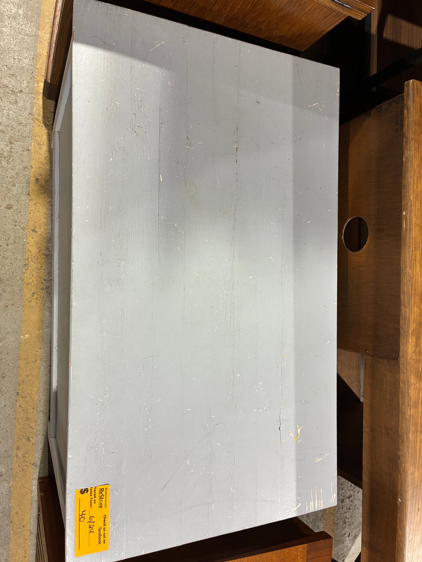 Gray Wooden Storage Bench with Lift-Top Lid