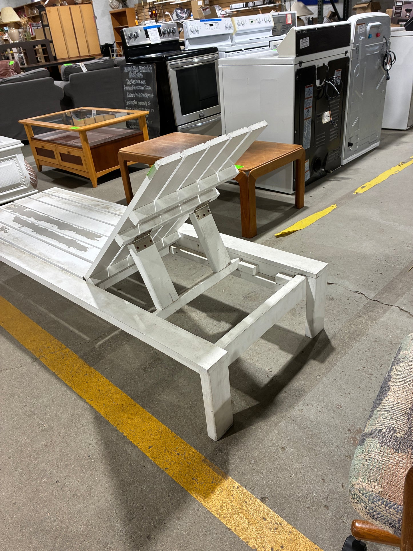 White Wooden Adjustable Outdoor Chaise Lounge