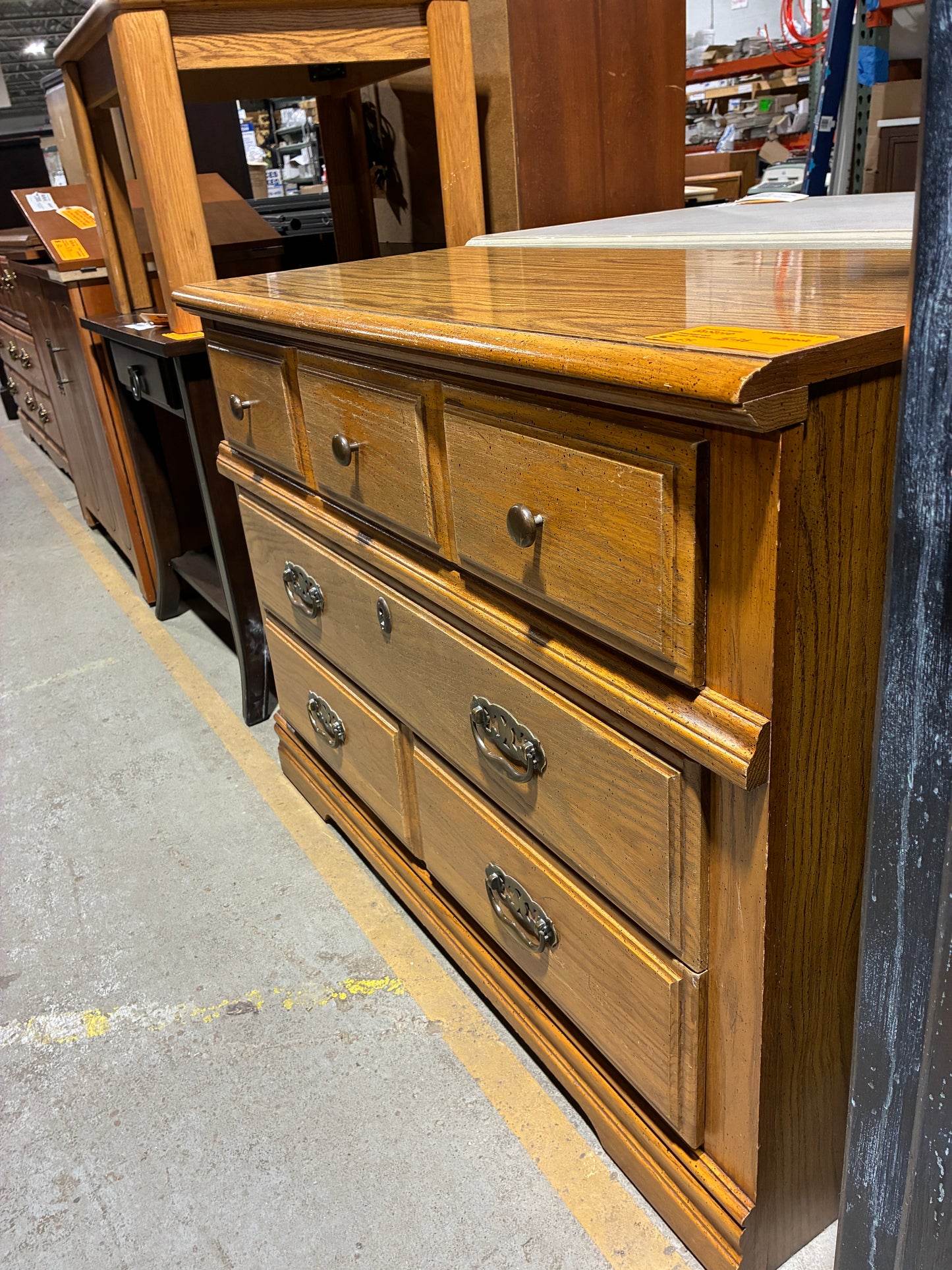 Traditional Oak Finish Dresser