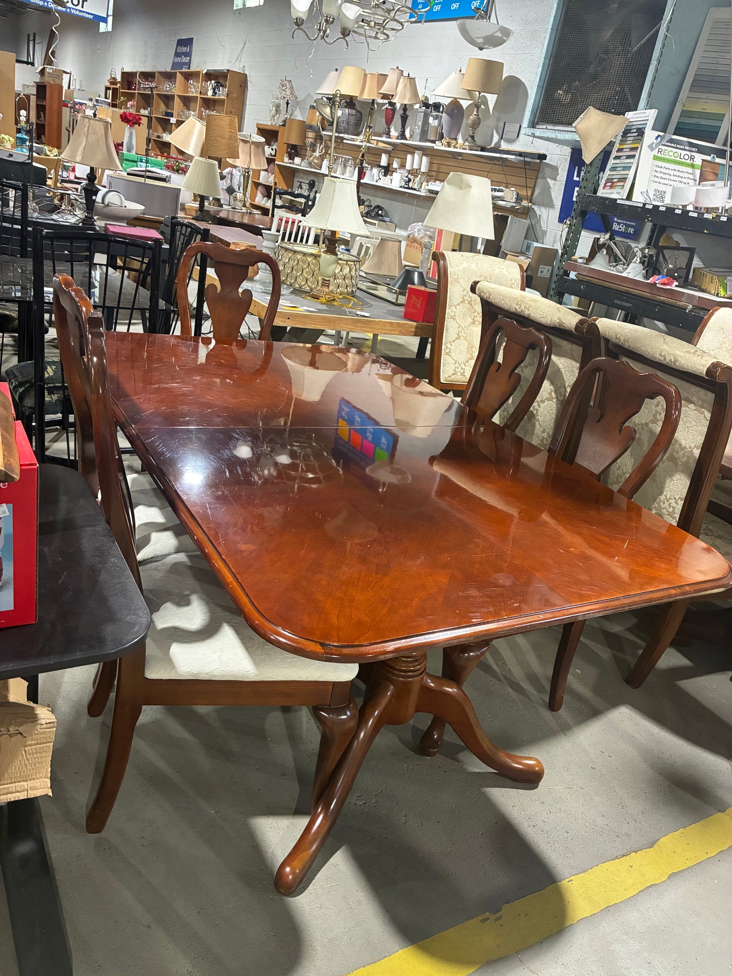 Thomasville Six-Chair Dining Set