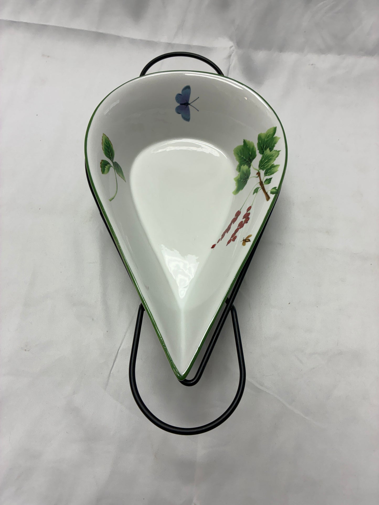 Temp-tations by Tara Ceramic Basket with Metal Stand #2