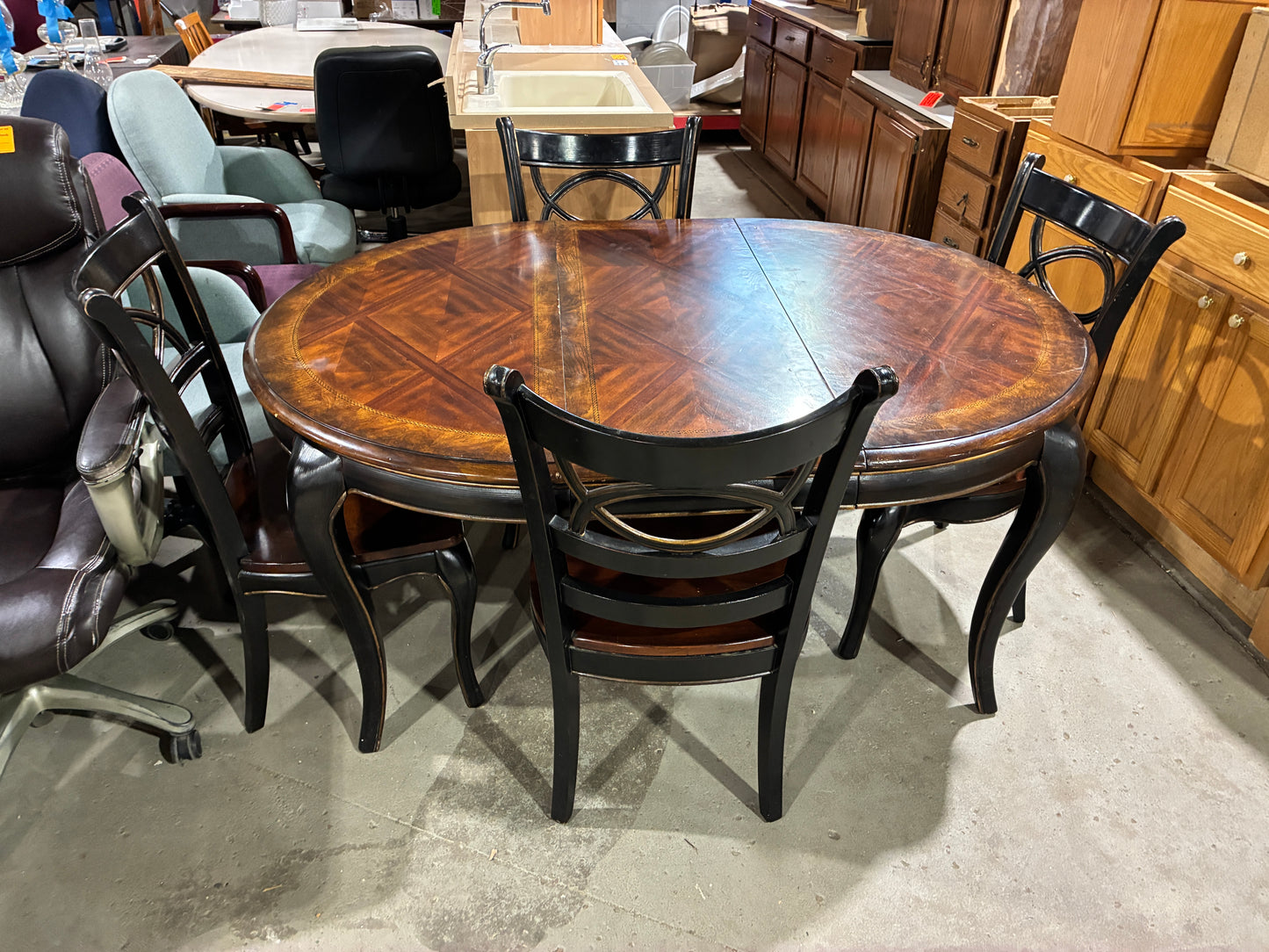 Round Extendable Dining Table Set with 4 Chairs