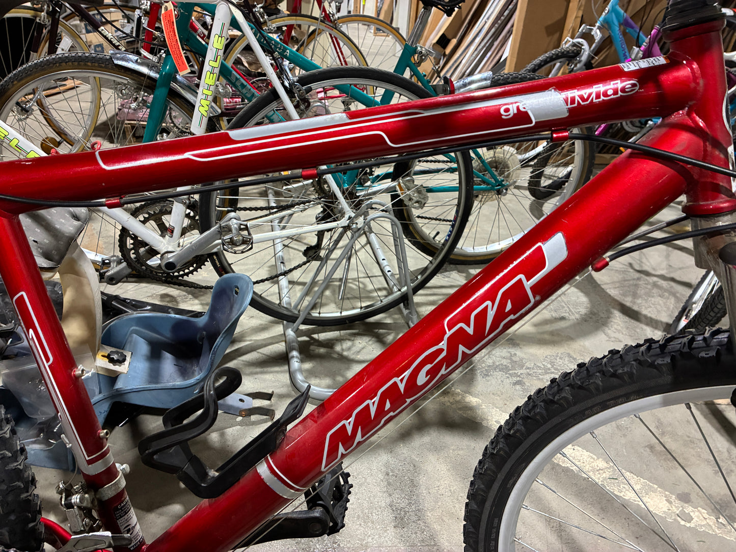 Red Magna Great Divide Mountain Bike
