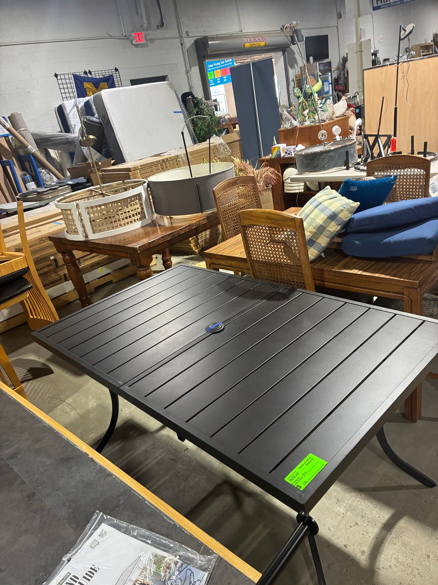 Outdoor Patio Dining Table