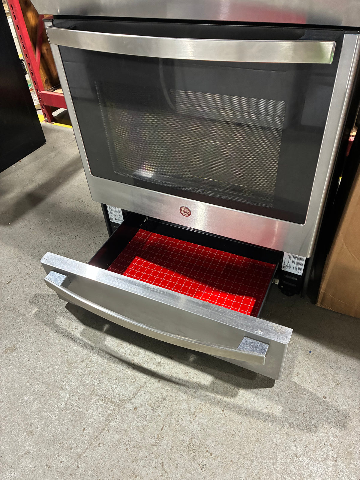 GE Stainless Steel Gas Range with Griddle