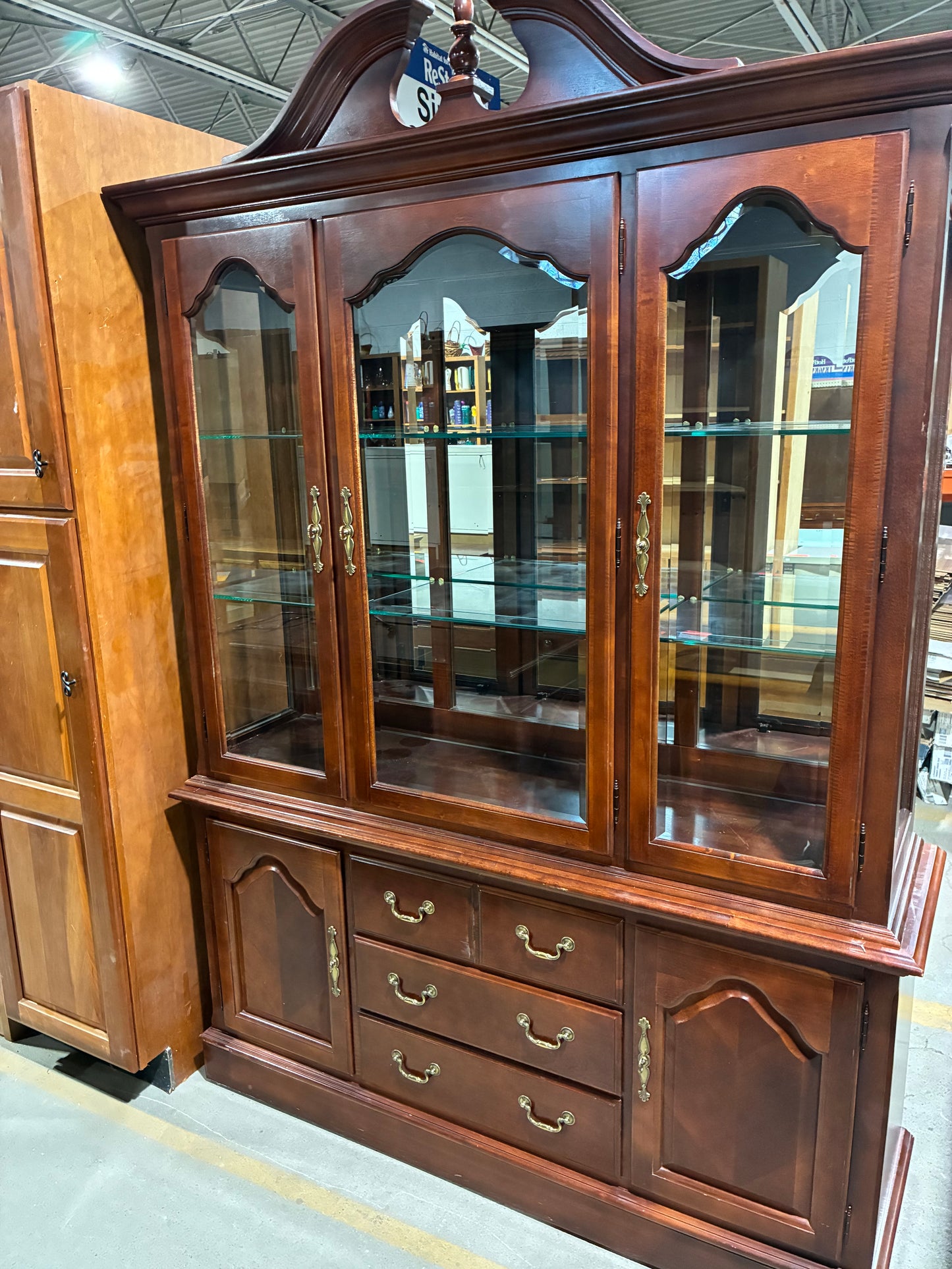 Thomasville Impressions Lighted China Cabinet