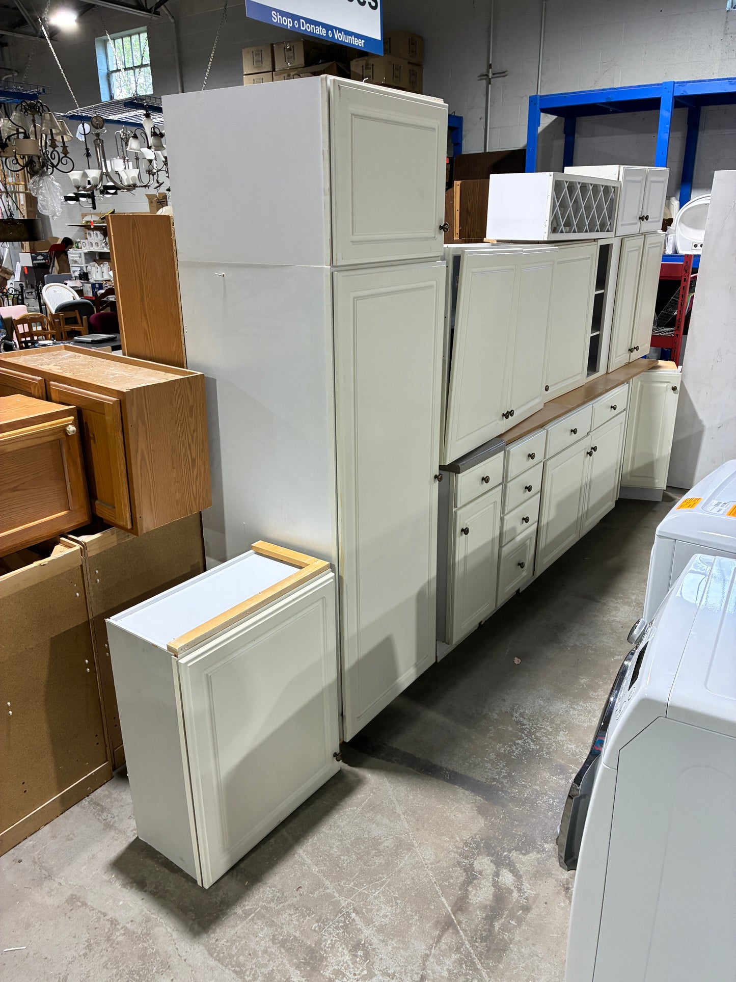 13-Piece White Kitchen Cabinet Set