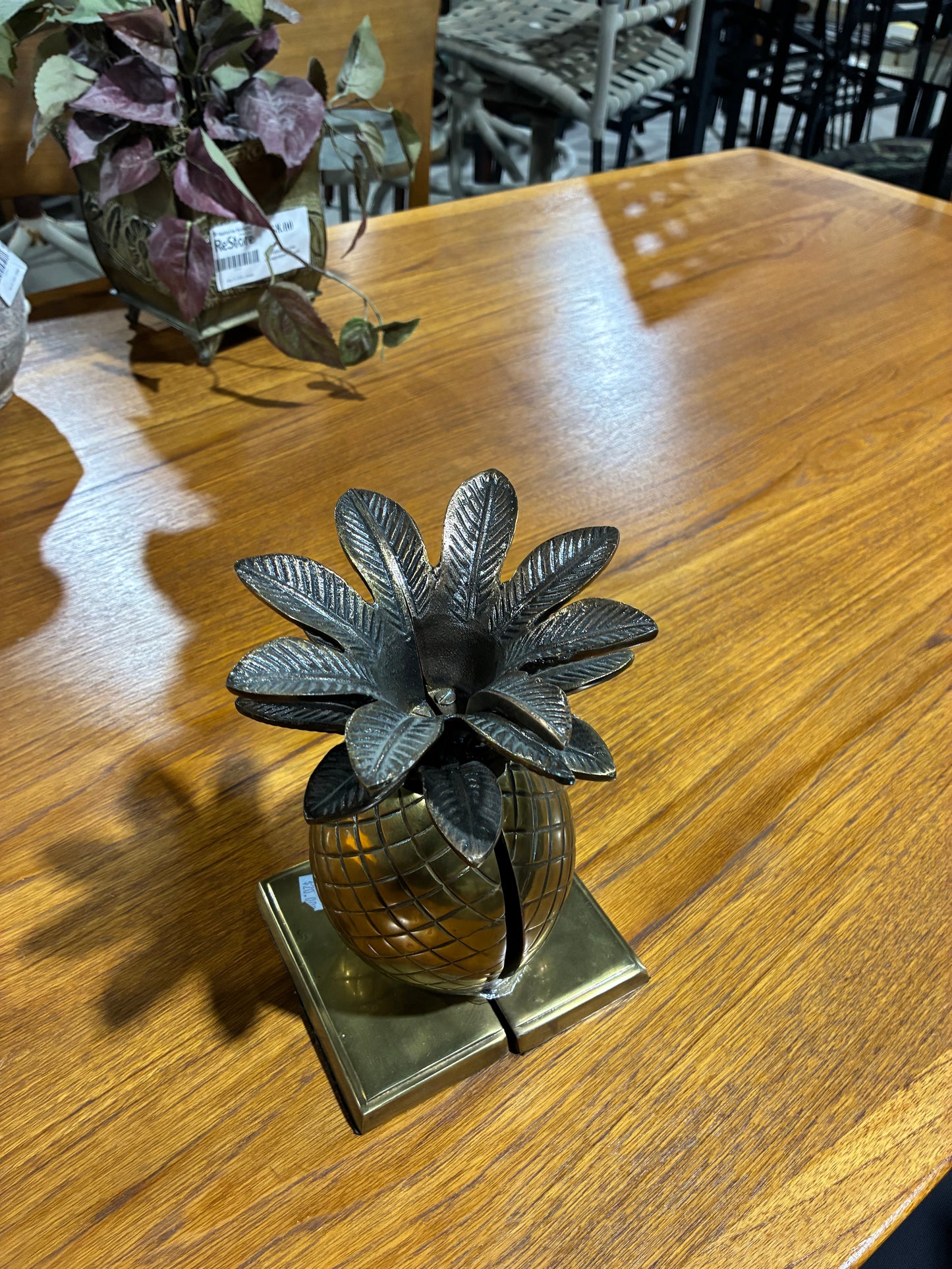 Pineapple Bookend Set