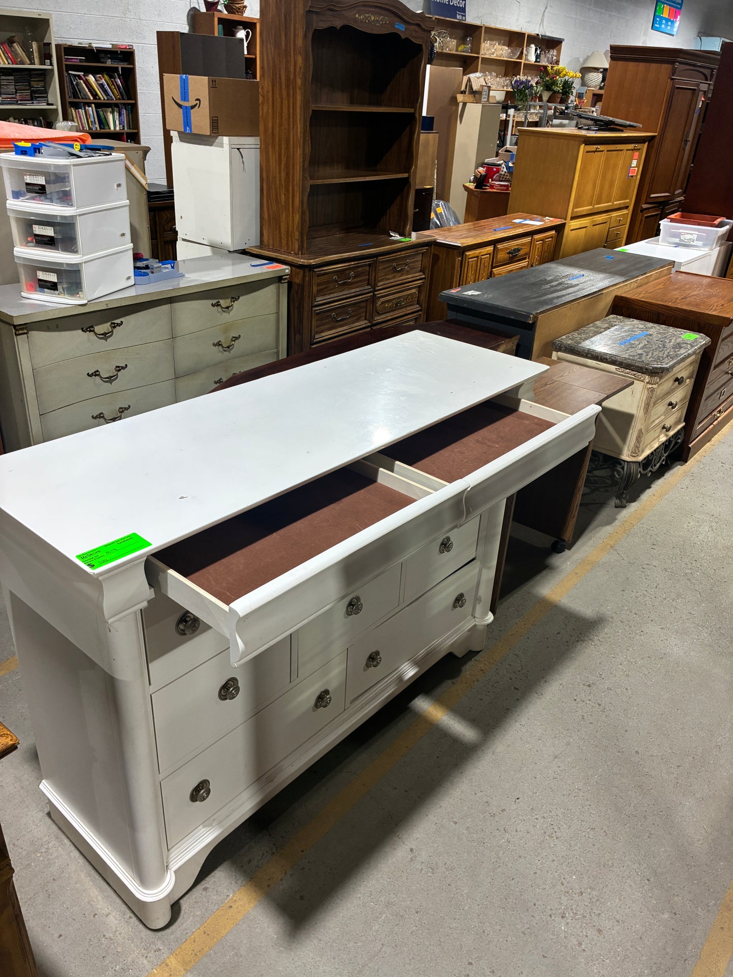White Nine-Drawer Dresser with Classic Detailing