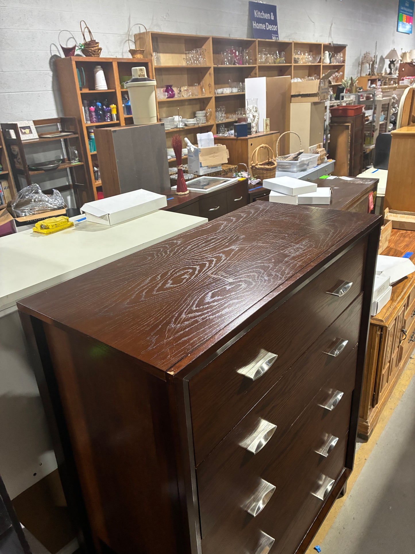 Modern Dark Wood 5-Drawer Chest