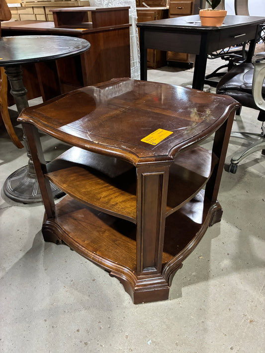 Traditional Wood End Table with Shelving